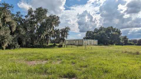 48 Henscratch Rd, Lake Placid, FL 33852