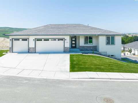 1306 W Ivy Ct., Sunnyside, WA 98944