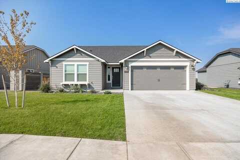 4601 Corinth Dr, Pasco, WA 99301