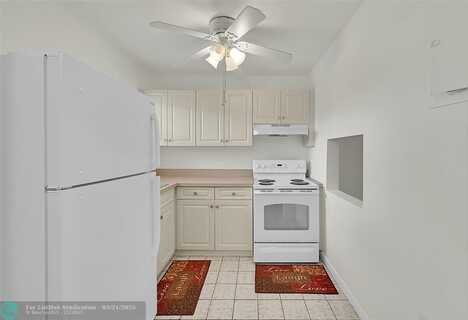 2800 N Pine Island Rd, Sunrise, FL 33322