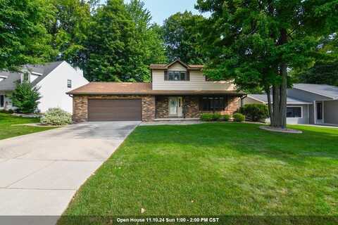 2426 IRONWOOD Drive, GREEN BAY, WI 54304