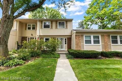 1649 BRENTWOOD Drive, Troy, MI 48098