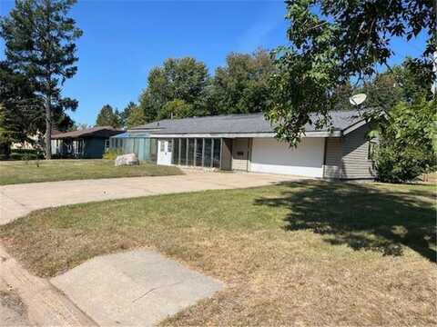 211 Clover Lane, Grand Rapids, MN 55744