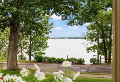 114 Lake Shore Drive, Lake Mills, WI 53551