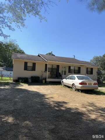 1093 McComb Holmesville, Mccomb, MS 39648