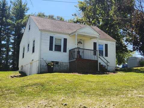 318 Wolfe Avenue, Marion, VA 24354