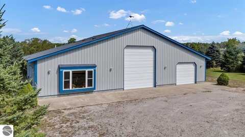 7314 Curtis Road, Hale, MI 48739