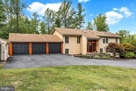 308 FOXCROFT LANE, ROBESONIA, PA 19551