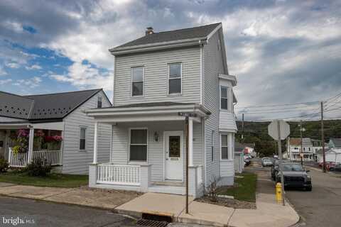 2101 WALNUT STREET, ASHLAND, PA 17921