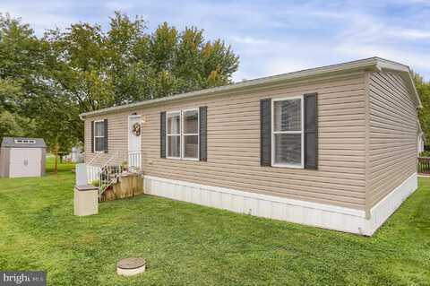 8 RAILWAY AVENUE, MILLERSBURG, PA 17061