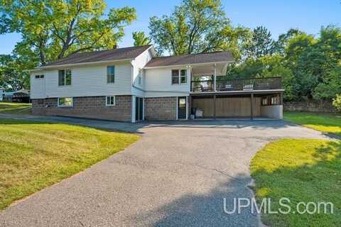 345 RIEHLE, Kingsford, MI 49802