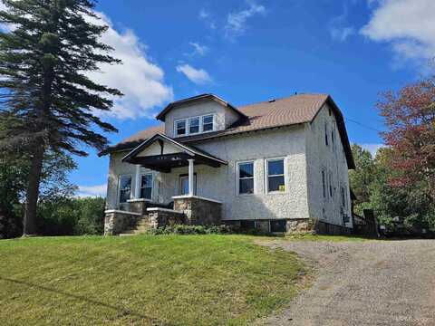 920 Selden, Iron River, MI 49935