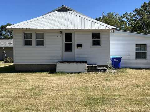 115 SW 10th Avenue, Oelwein, IA 50662