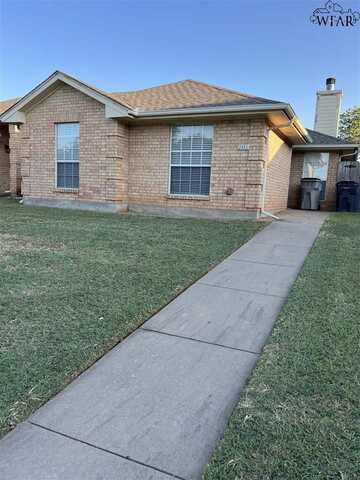 2421 MISSILE ROAD, Wichita Falls, TX 76306