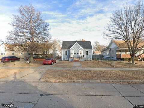 S Oak St, Grand Island, NE 68801