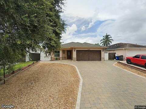 Saunders, BONITA SPRINGS, FL 34135