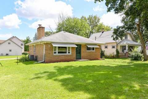 114Th, MILWAUKEE, WI 53225