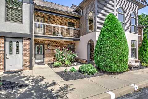 Amberly, LITITZ, PA 17543