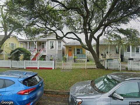 Avenue M 1/2, GALVESTON, TX 77550