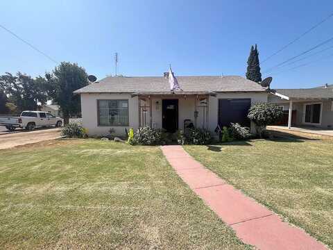 E Elizabeth Way Way, Dinuba, CA 93618