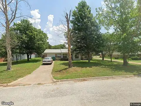 Carolyn, NOCONA, TX 76255