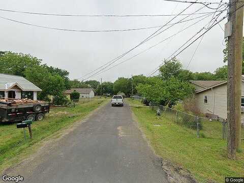 Avenue B, Ennis, TX 75119