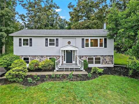 Pleasant Ridge, POUGHQUAG, NY 12570