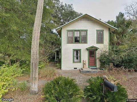 Palm, DELAND, FL 32724