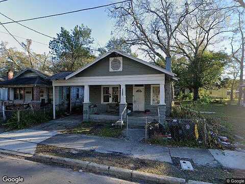 5Th, JACKSONVILLE, FL 32209