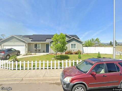 Avenue, WHITE CITY, OR 97503