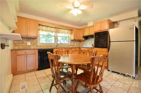 Lail, MORGANTON, NC 28655