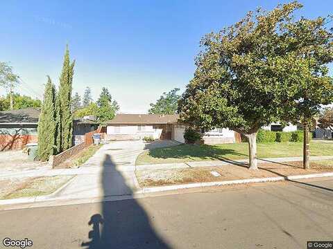 7Th, FRESNO, CA 93726