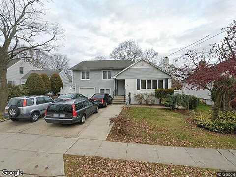 Main, FARMINGDALE, NY 11735