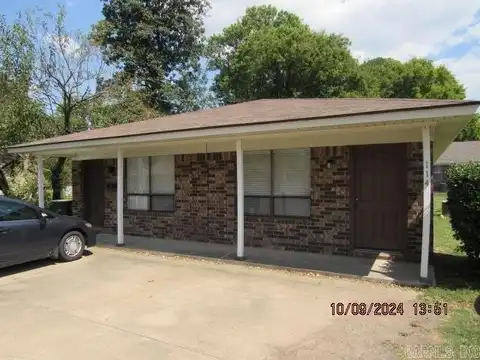 114 S Baridon, Conway, AR 72034