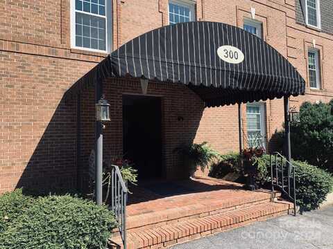 300 N Fulton Street, Salisbury, NC 28144