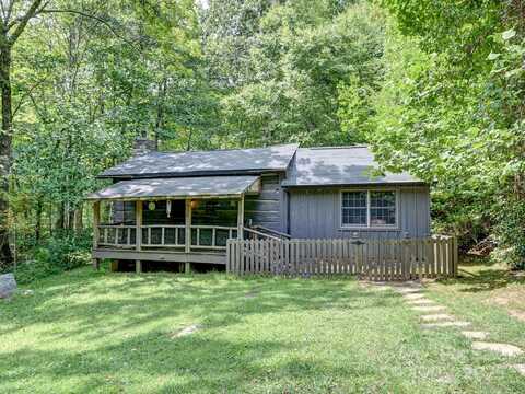 88 Chestnut Forest Road, Fairview, NC 28730