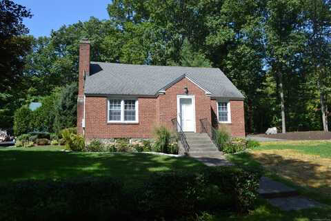 885 Straits Turnpike, Middlebury, CT 06762