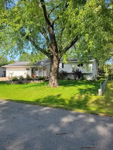 2015 MARATHON STREET, Marshfield, WI 54449