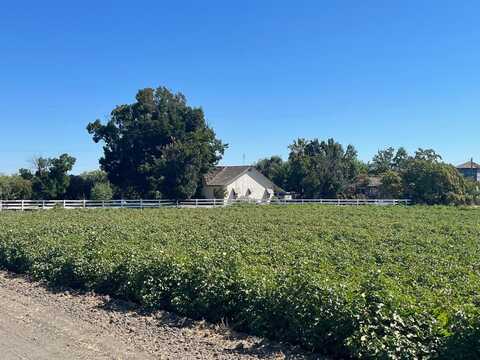 15502 Brannon Avenue, Dos Palos, CA 93620