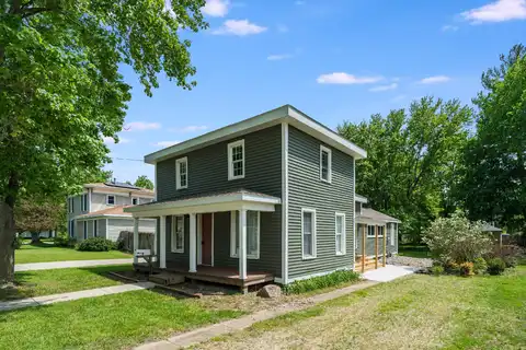 220 Cushman Street, Plainwell, MI 49080