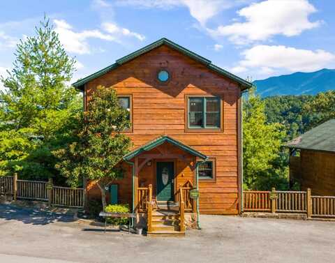 648 Park Vista Way, Gatlinburg, TN 37738