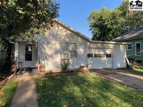 810 S Elm St, McPherson, KS 67460