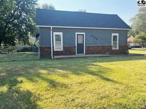 223 N 11th St, Kiowa, KS 67070