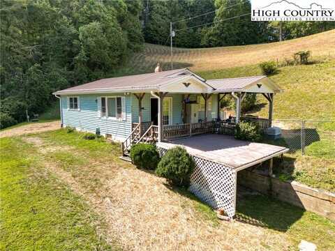 314 Andy Hicks Road, Banner Elk, NC 28604