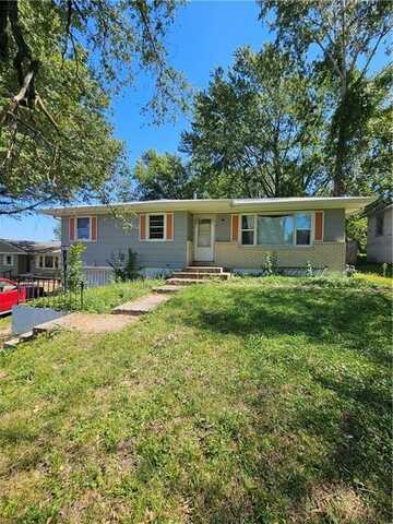 3837 Maplewood Drive, Saint Joseph, MO 64506