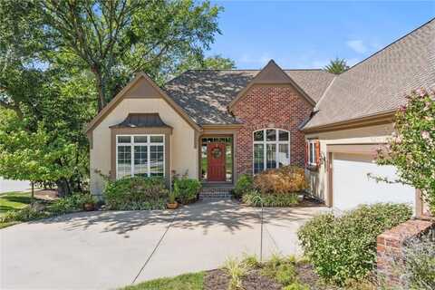 11028 S Cottage Lane, Olathe, KS 66061