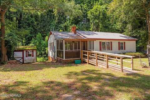 403 W Woodlawn Drive, Williamston, NC 27892