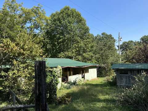 229 Obis Bowling Rd, Robbins, TN 37852