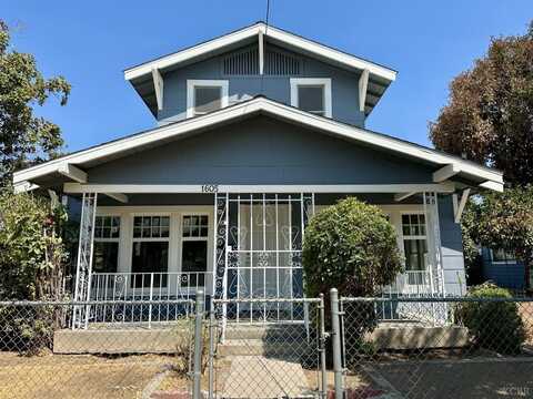 1605 Hedges Avenue, Fresno, CA 93728