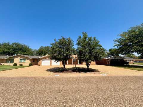 1311 Warren Street, Brownfield, TX 79316